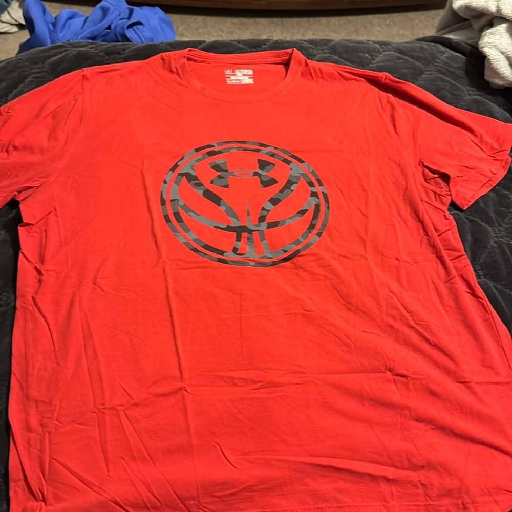 Under Armour, red with black T-shirt size XXL.